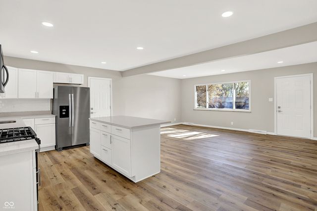 3030 Fairhope Drive, Indianapolis, IN 46227