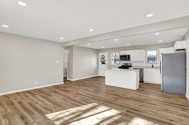 3030 Fairhope Drive, Indianapolis, IN 46227