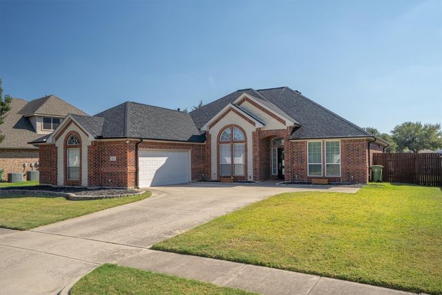 8417 Emerald Circle, North Richland Hills, TX 76180