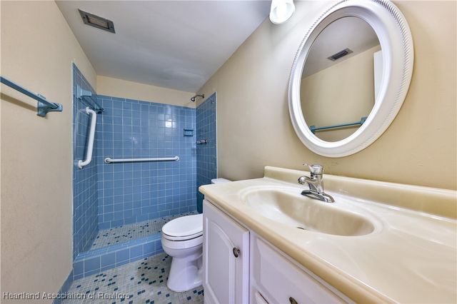 2131 Lakeview Drive 508, Sebring, FL 33870