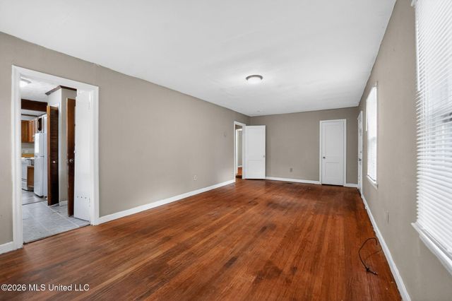 617 Woodbury Road, Jackson, MS 39206