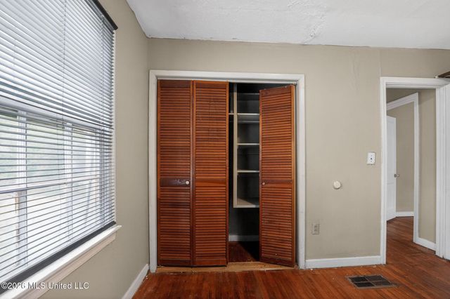 617 Woodbury Road, Jackson, MS 39206