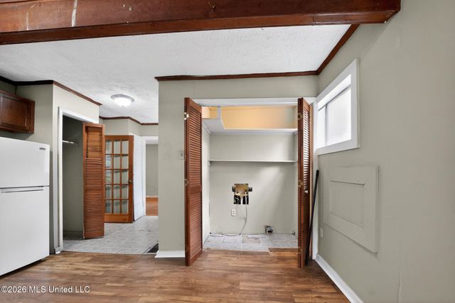 617 Woodbury Road, Jackson, MS 39206