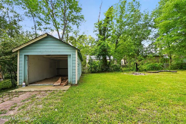 617 Woodbury Road, Jackson, MS 39206
