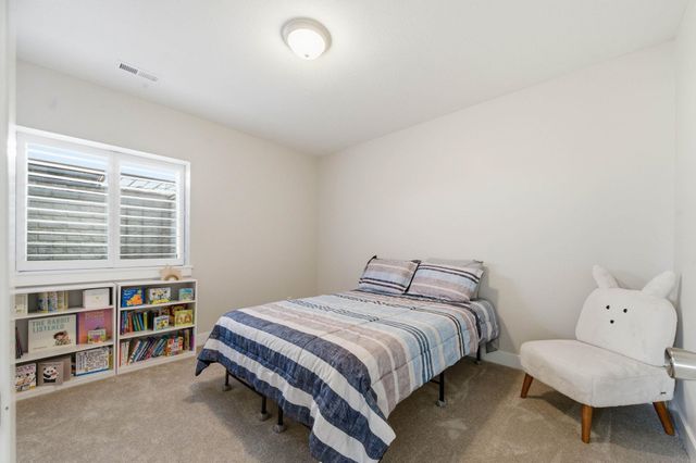 4724 N Elk Creek Dr, Wichita, KS 67226