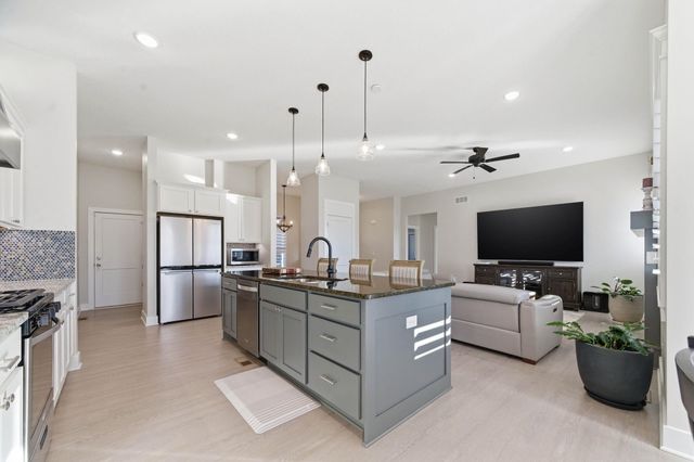 4724 N Elk Creek Dr, Wichita, KS 67226