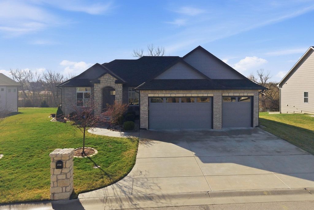 4724 N Elk Creek Dr, Wichita, KS 67226