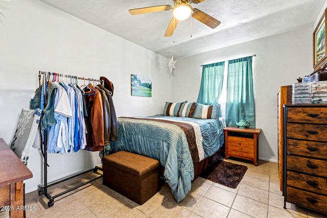 5225 N 8TH Place, Phoenix, AZ 85014