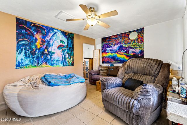 5225 N 8TH Place, Phoenix, AZ 85014