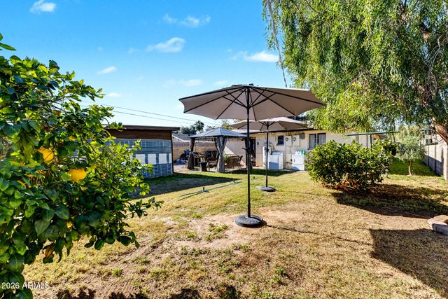 5225 N 8TH Place, Phoenix, AZ 85014