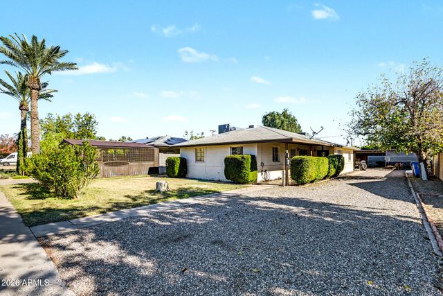 5225 N 8TH Place, Phoenix, AZ 85014