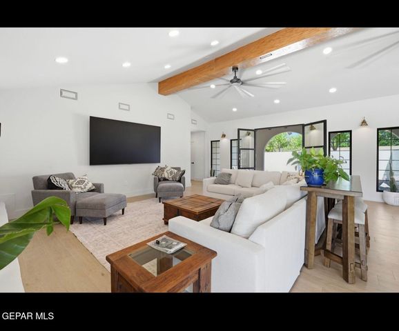 704 YORKSHIRE Court, El Paso, TX 79922
