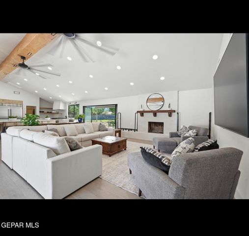 704 YORKSHIRE Court, El Paso, TX 79922