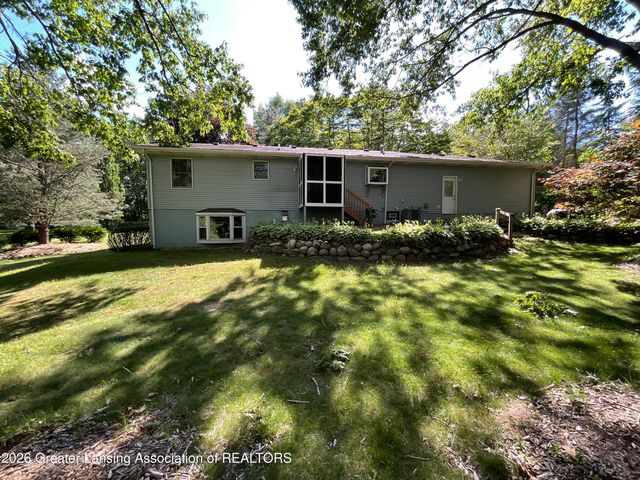 6845 S Ainger Road, Olivet, MI 49076