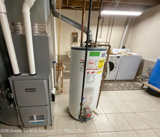 6845 S Ainger Road, Olivet, MI 49076