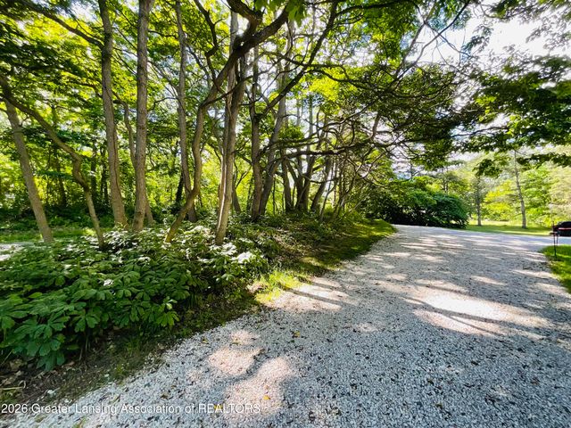 6845 S Ainger Road, Olivet, MI 49076