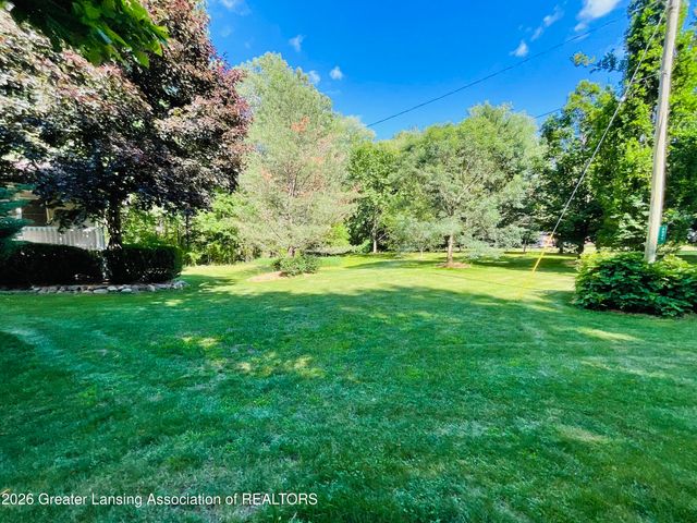 6845 S Ainger Road, Olivet, MI 49076