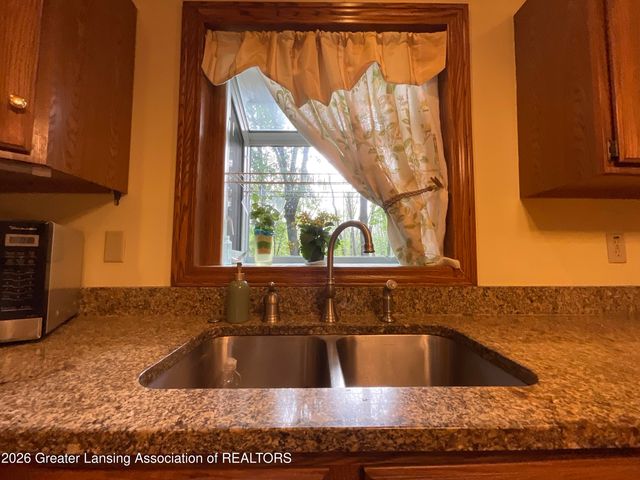 6845 S Ainger Road, Olivet, MI 49076