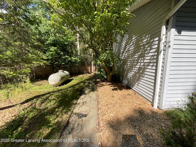 6845 S Ainger Road, Olivet, MI 49076