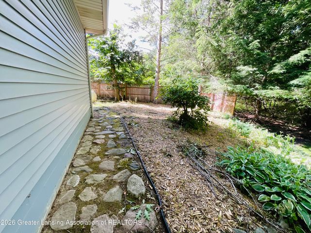 6845 S Ainger Road, Olivet, MI 49076