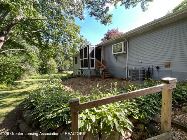 6845 S Ainger Road, Olivet, MI 49076