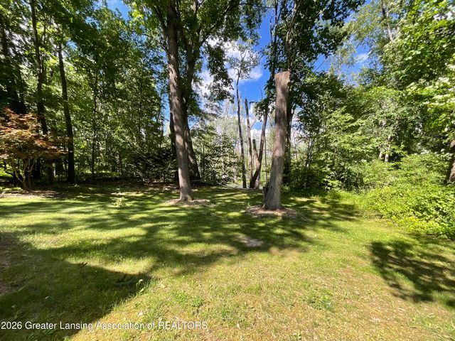 6845 S Ainger Road, Olivet, MI 49076