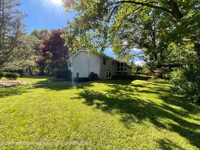 6845 S Ainger Road, Olivet, MI 49076