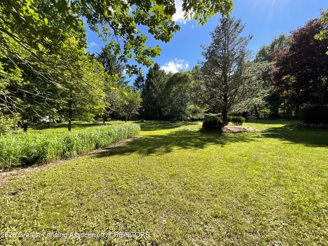 6845 S Ainger Road, Olivet, MI 49076
