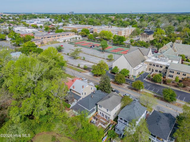 1414 Dock Street, Wilmington, NC 28401