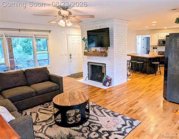 9004 Del Rio Drive, Grand Blanc, MI 48439