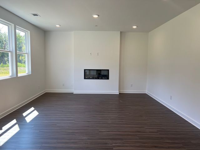 2392 Beverly Gail Rd, Pleasant View, TN 37146