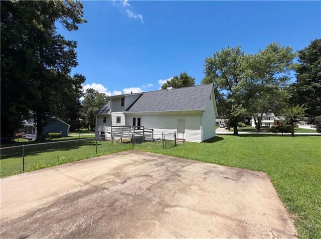 1761 Keenland Place, Lawrenceville, GA 30043