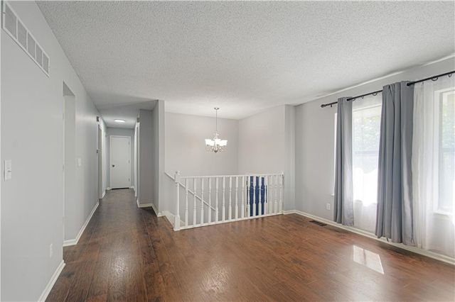 8904 NE 72nd Street, Kansas City, MO 64158