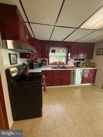 131 MAPLE AVE, Cedarville, NJ 08311