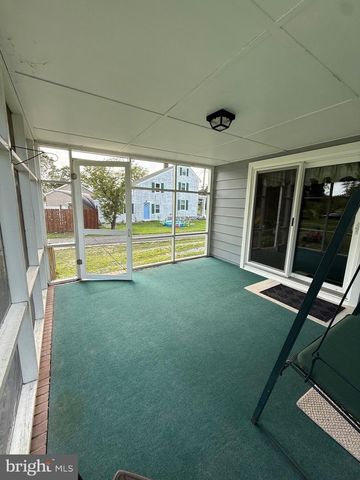 131 MAPLE AVE, Cedarville, NJ 08311