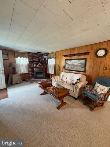 131 MAPLE AVE, Cedarville, NJ 08311