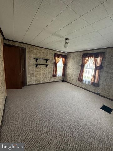 131 MAPLE AVE, Cedarville, NJ 08311