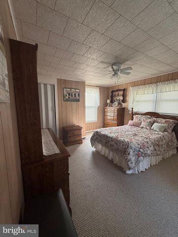 131 MAPLE AVE, Cedarville, NJ 08311