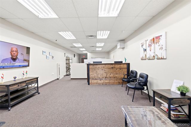 5493 Schaefer, Dearborn, MI 48126