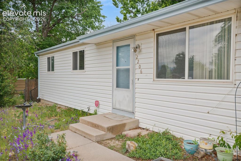 2206 Olympic Drive, Colorado Springs, CO 80910 — photo 2