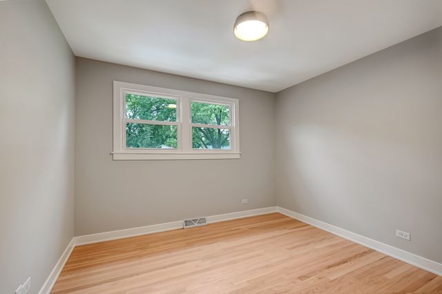 1030 71st Street, Darien, IL 60561