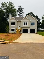129 Crane Street, Maysville, GA 30558