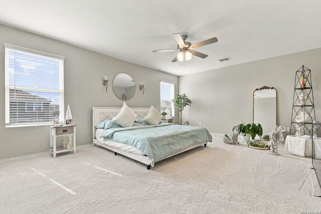 8650 EAGLE HILL MDW, San Antonio, TX 78222
