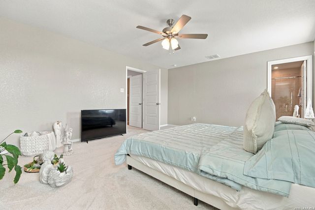 8650 EAGLE HILL MDW, San Antonio, TX 78222