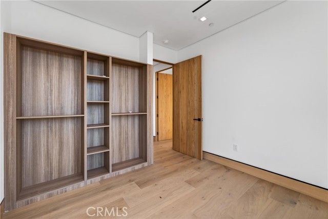 4016 Oakfield dr, Sherman Oaks, CA 91423