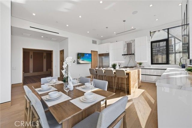 4016 Oakfield dr, Sherman Oaks, CA 91423