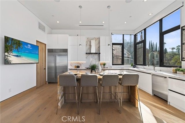 4016 Oakfield dr, Sherman Oaks, CA 91423