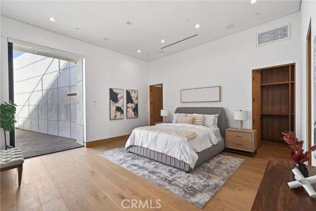 4016 Oakfield dr, Sherman Oaks, CA 91423