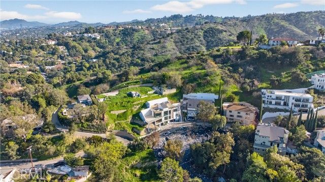 4016 Oakfield dr, Sherman Oaks, CA 91423