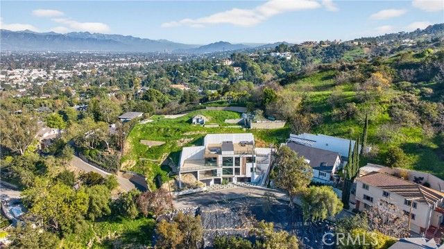 4016 Oakfield dr, Sherman Oaks, CA 91423